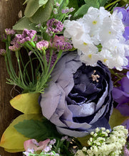 Load image into Gallery viewer, Spring Hydrangea Wreath
