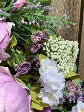 Load image into Gallery viewer, Spring Hydrangea Wreath
